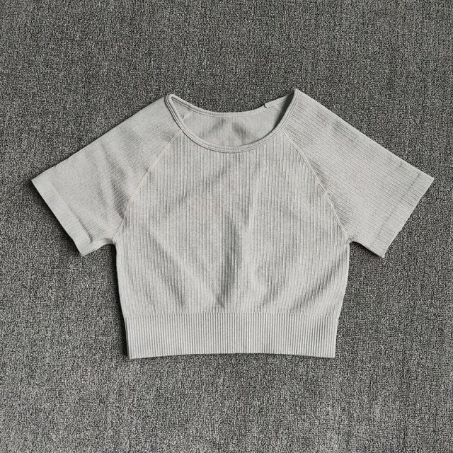 Sports Junkie – Women's Quick-Dry Crop Training Top